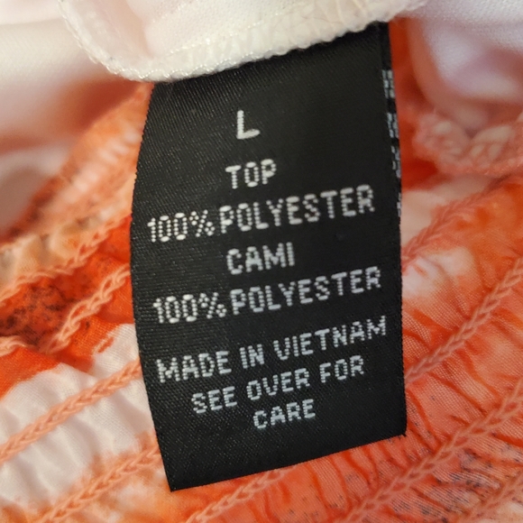 BCX ORANGE, BLACK, & WHITE FLUTTER SLEEVE TOP! - Picture 13 of 14